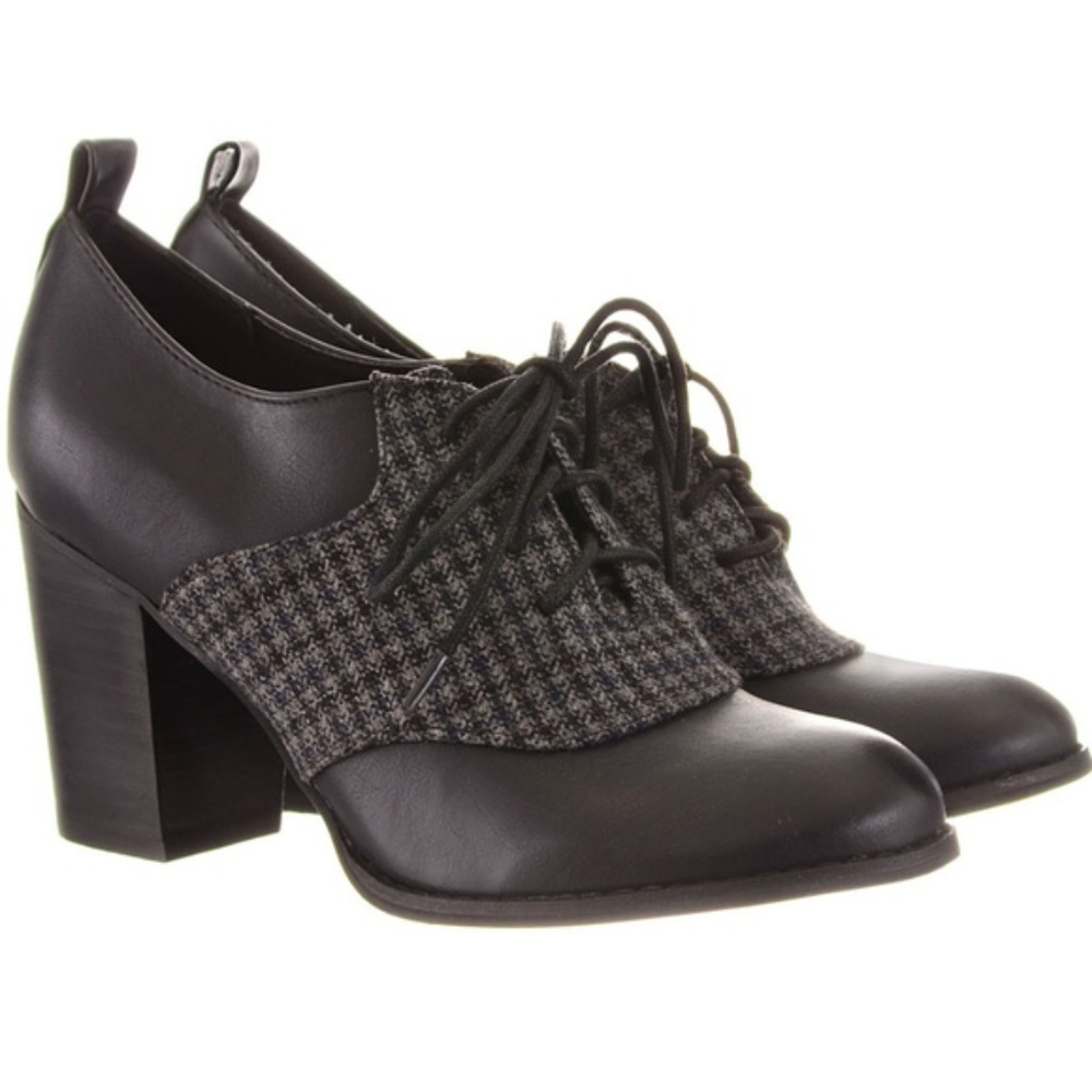 Plaid Lace Up Oxford High Heel Pump in Black - Picture 5 of 5